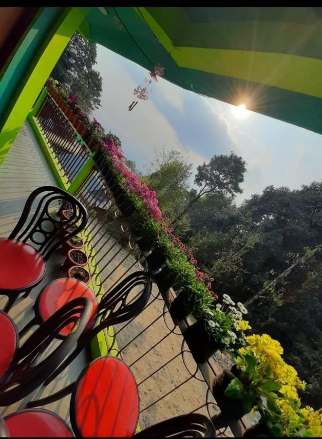 Greenery Homestay Darjeeling  Dış mekan fotoğraf